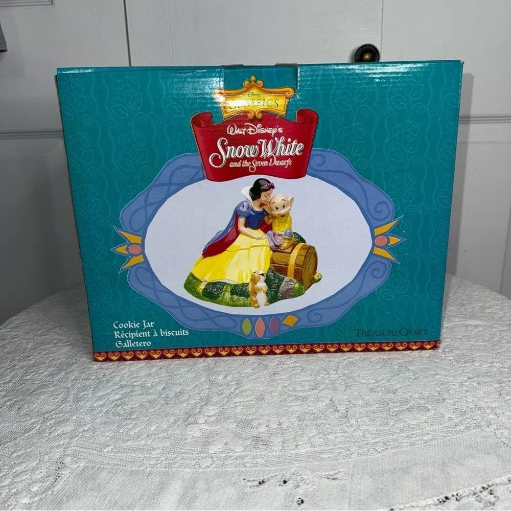 RARE Vintage Disney Treasure Craft Snow White kissing Dopey‎ Cookie Jar w/box
